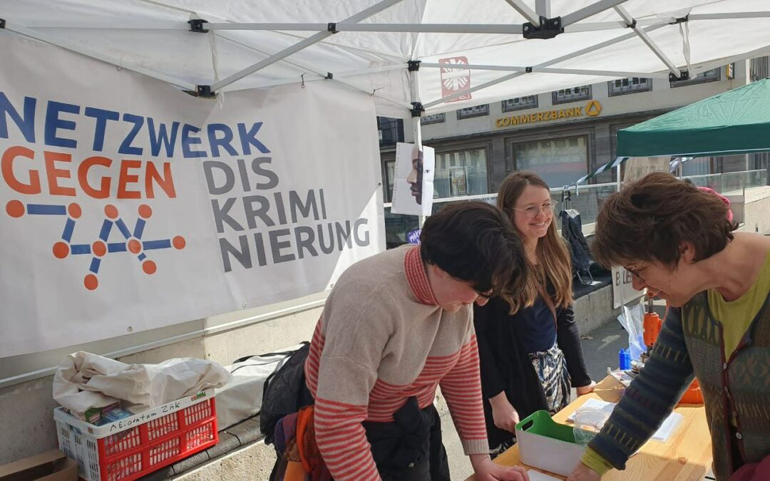 Aktionsstand anlässlich des Internationalen Tags gegen Rassismus