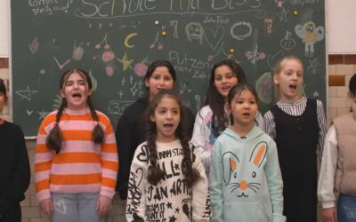 Musikvideo „Schule mit Biss“ von der Obenstruthschule